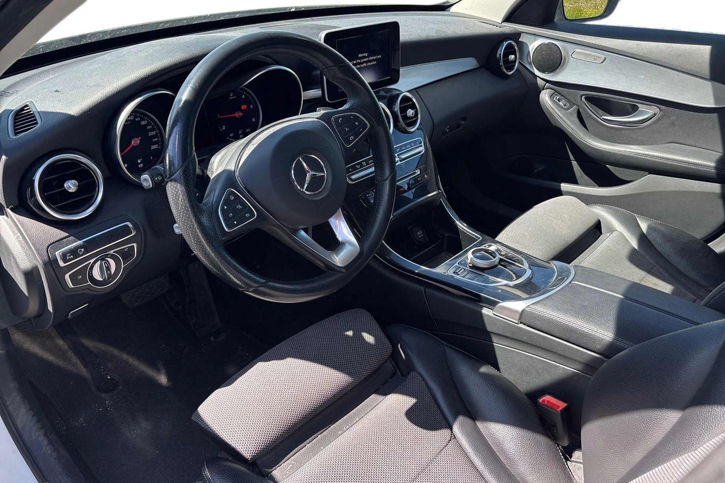 valkoinen Mercedes-Benz C 2018 kuva 3.