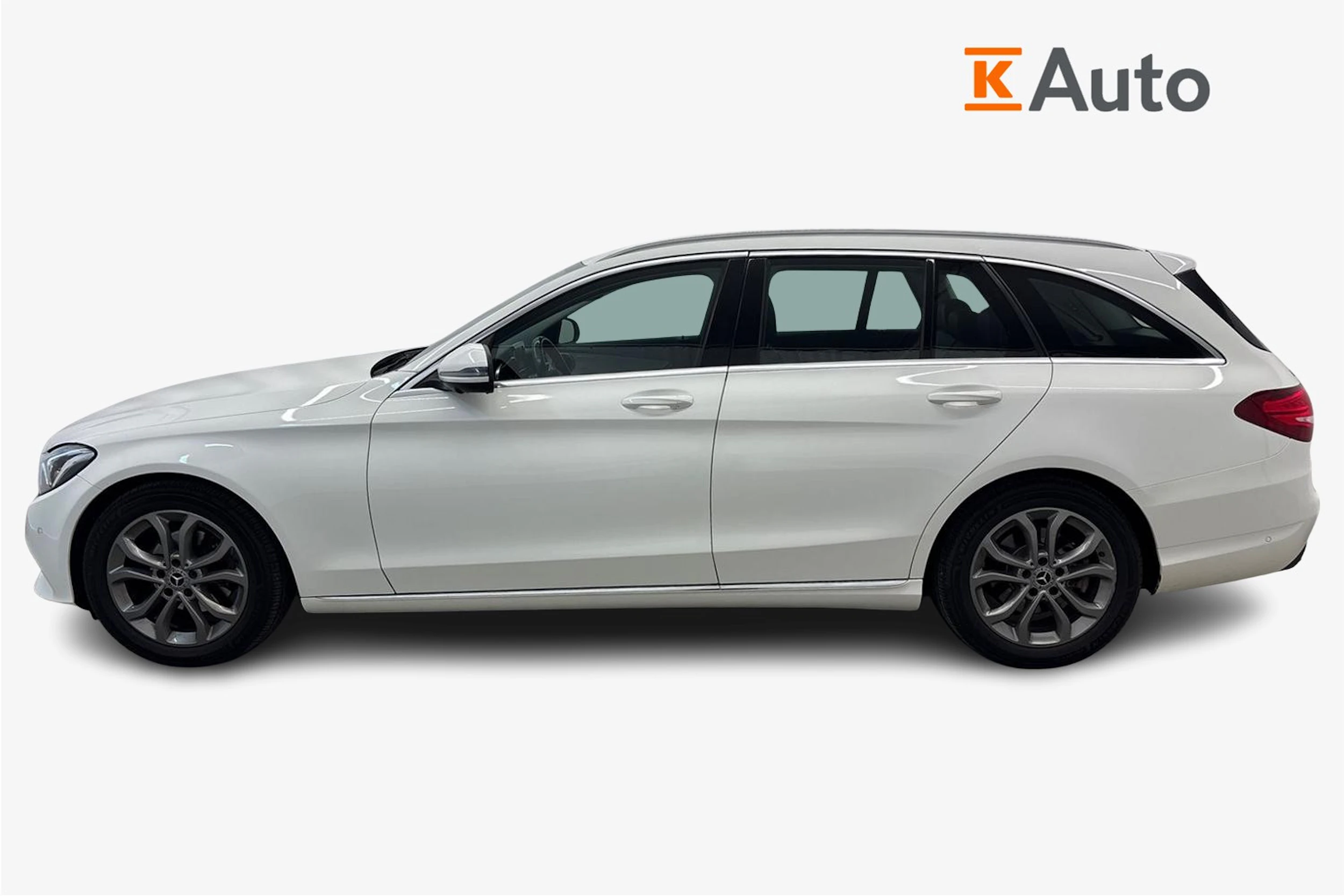 valkoinen Mercedes-Benz C 2018 kuva 5.