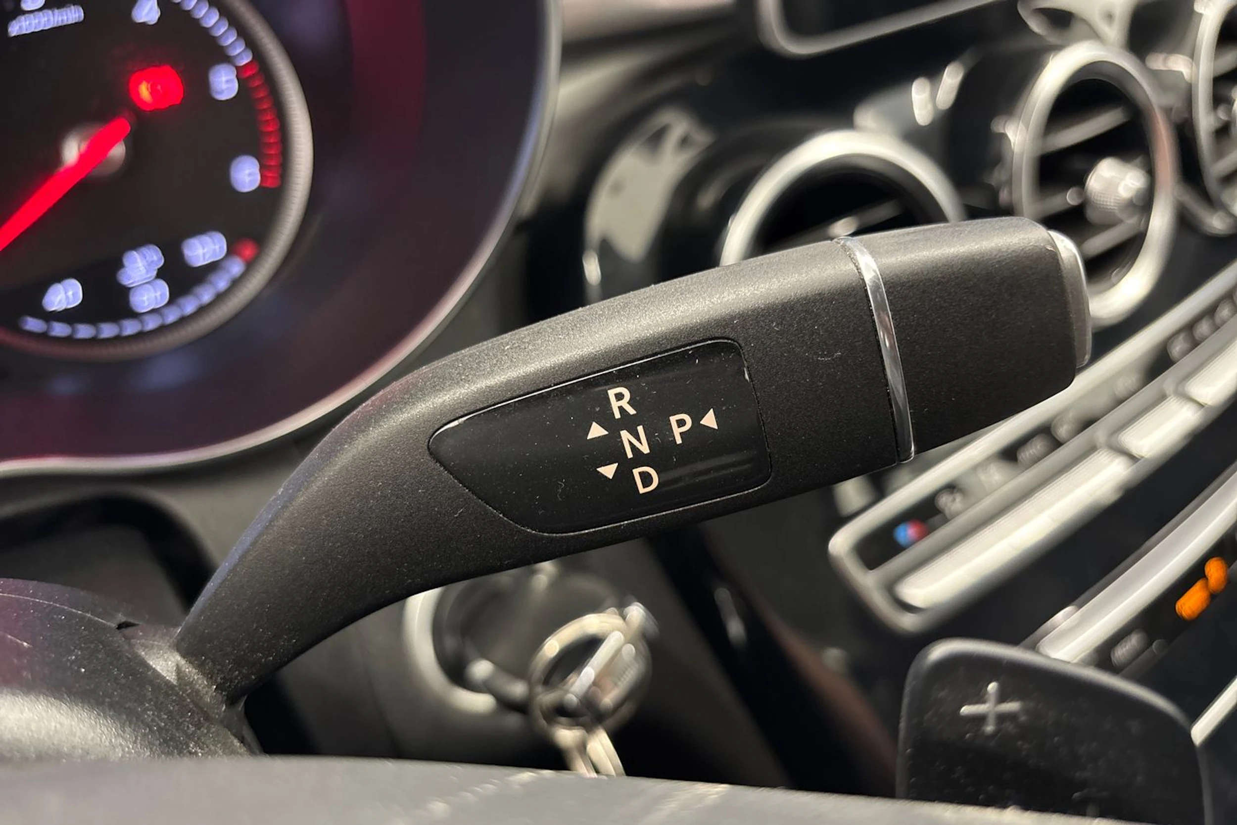 valkoinen Mercedes-Benz C 2018 kuva 20.