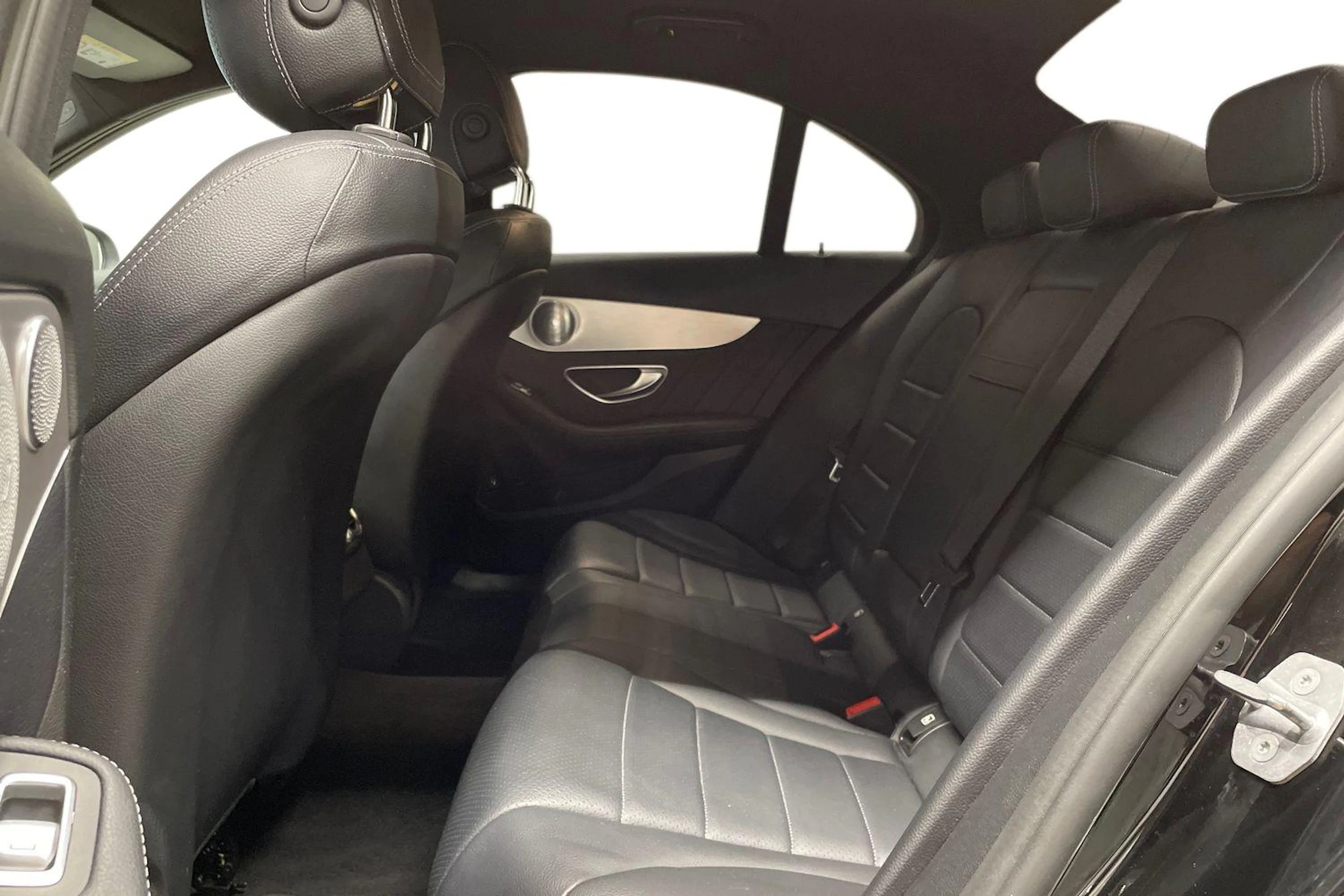 musta Mercedes-Benz C 2018 kuva 8.