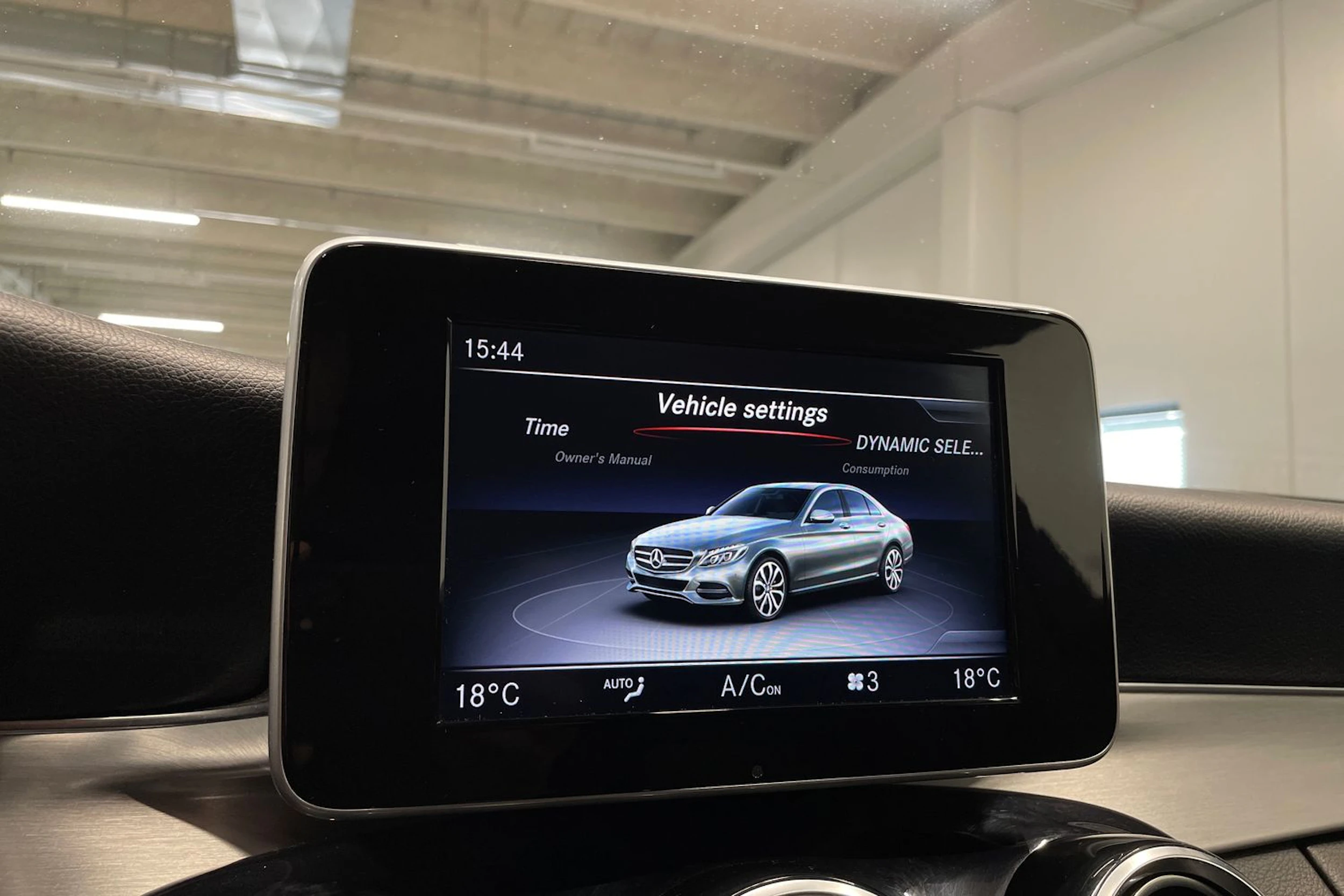 musta Mercedes-Benz C 2018 kuva 15.
