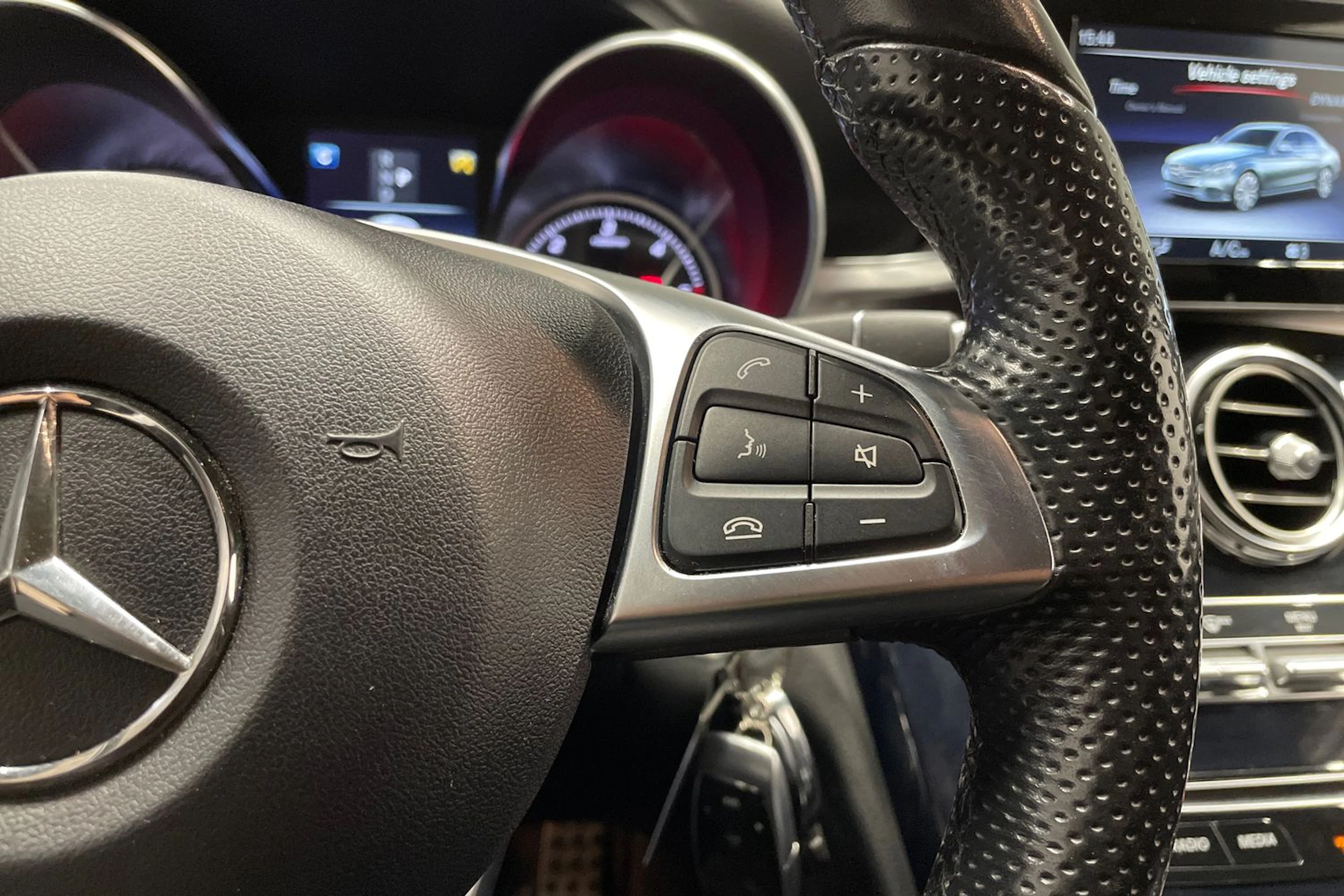 musta Mercedes-Benz C 2018 kuva 19.