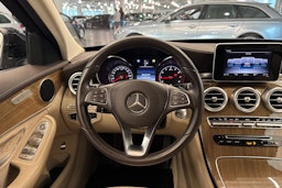 Musta Mercedes-Benz C 2018 kuva 14.