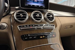 Musta Mercedes-Benz C 2018 kuva 22.