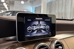 Musta Mercedes-Benz C 2018 kuva 31.