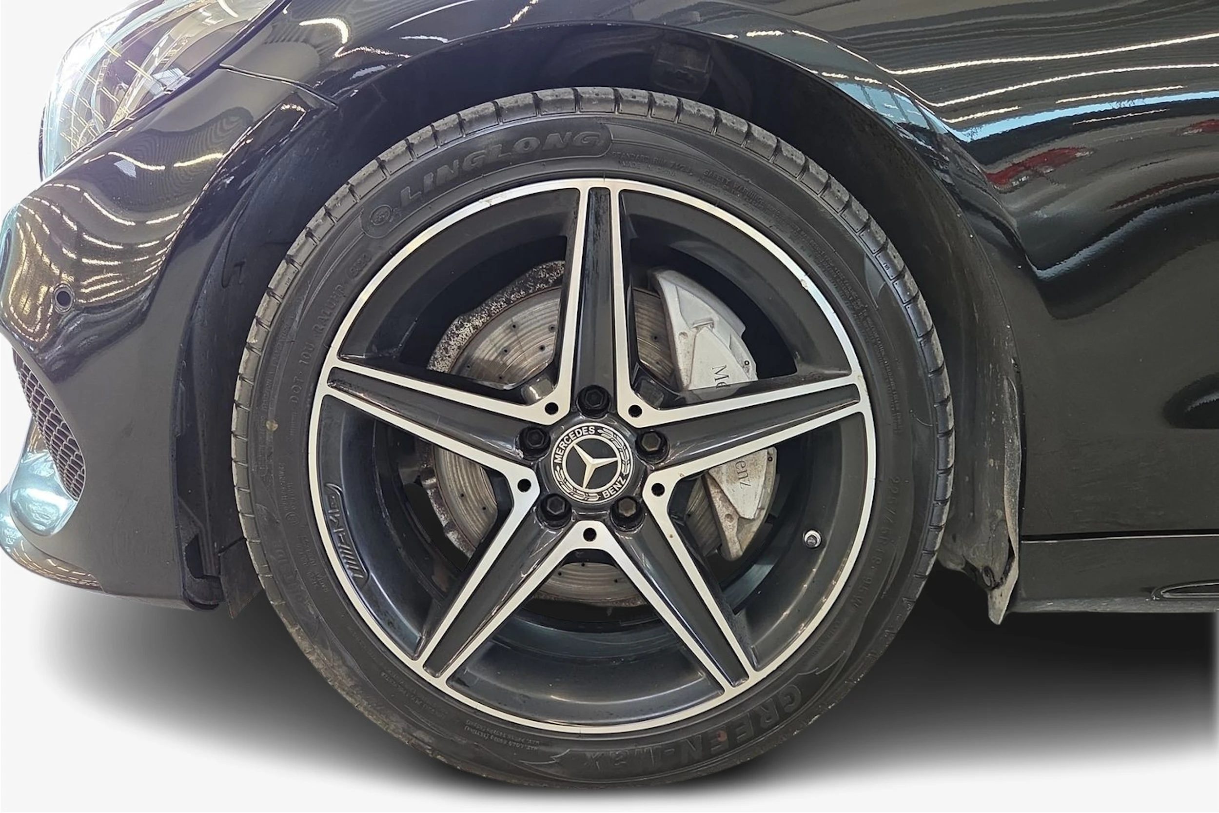 Musta Mercedes-Benz C 2018 kuva 12.
