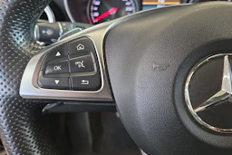 Musta Mercedes-Benz C 2018 kuva 15.
