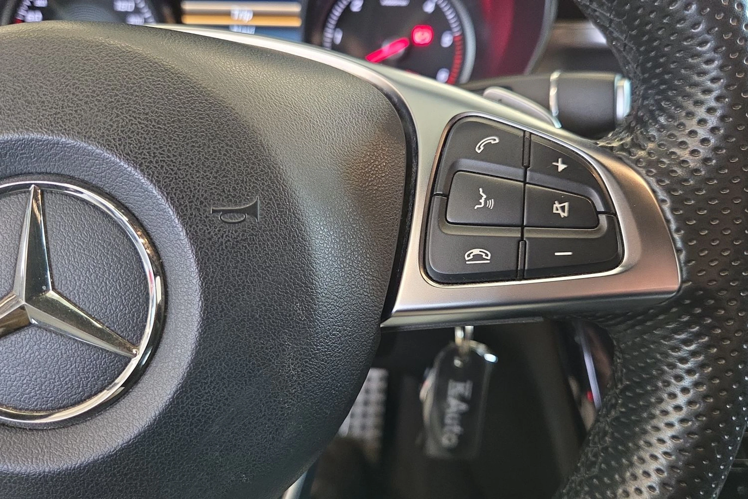 Musta Mercedes-Benz C 2018 kuva 16.