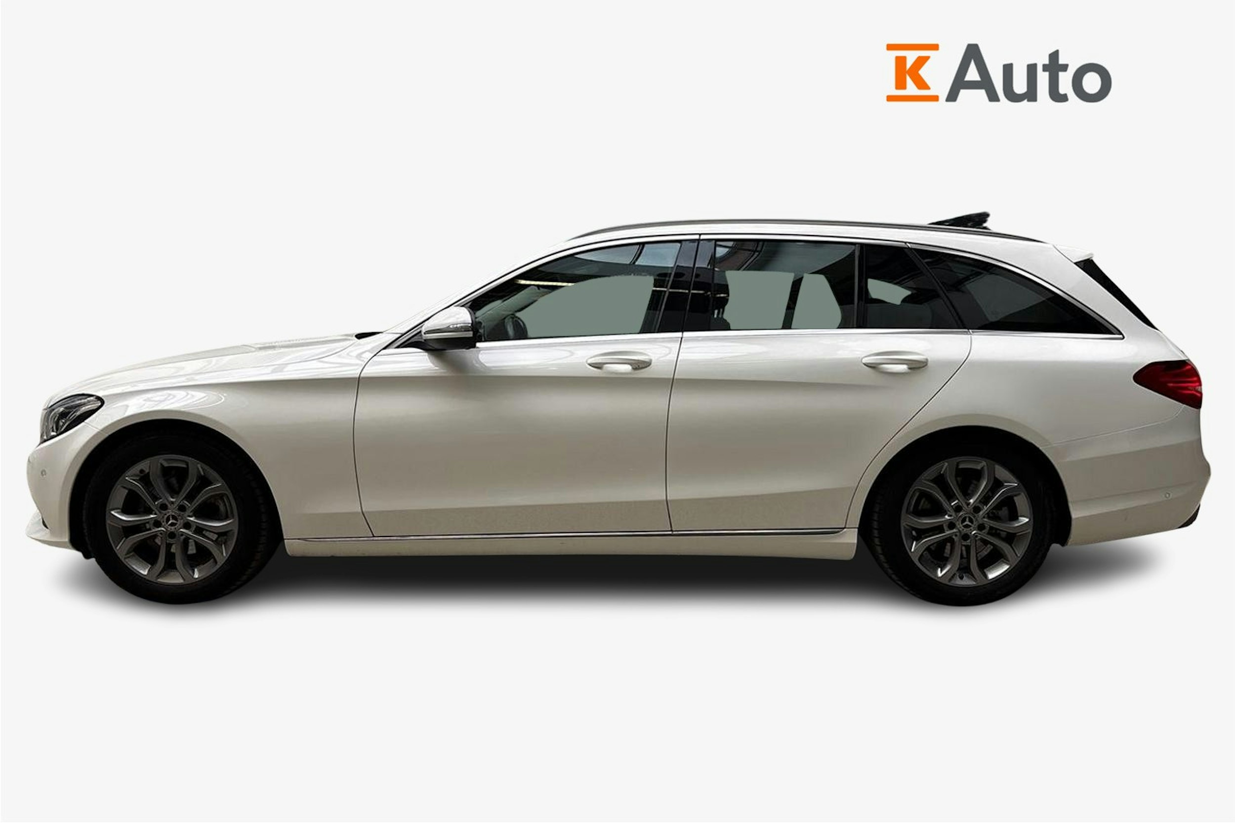 valkoinen Mercedes-Benz C 2018 kuva 6.
