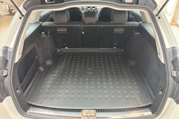 valkoinen Mercedes-Benz C 2018 kuva 14.