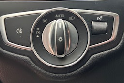 valkoinen Mercedes-Benz C 2018 kuva 17.