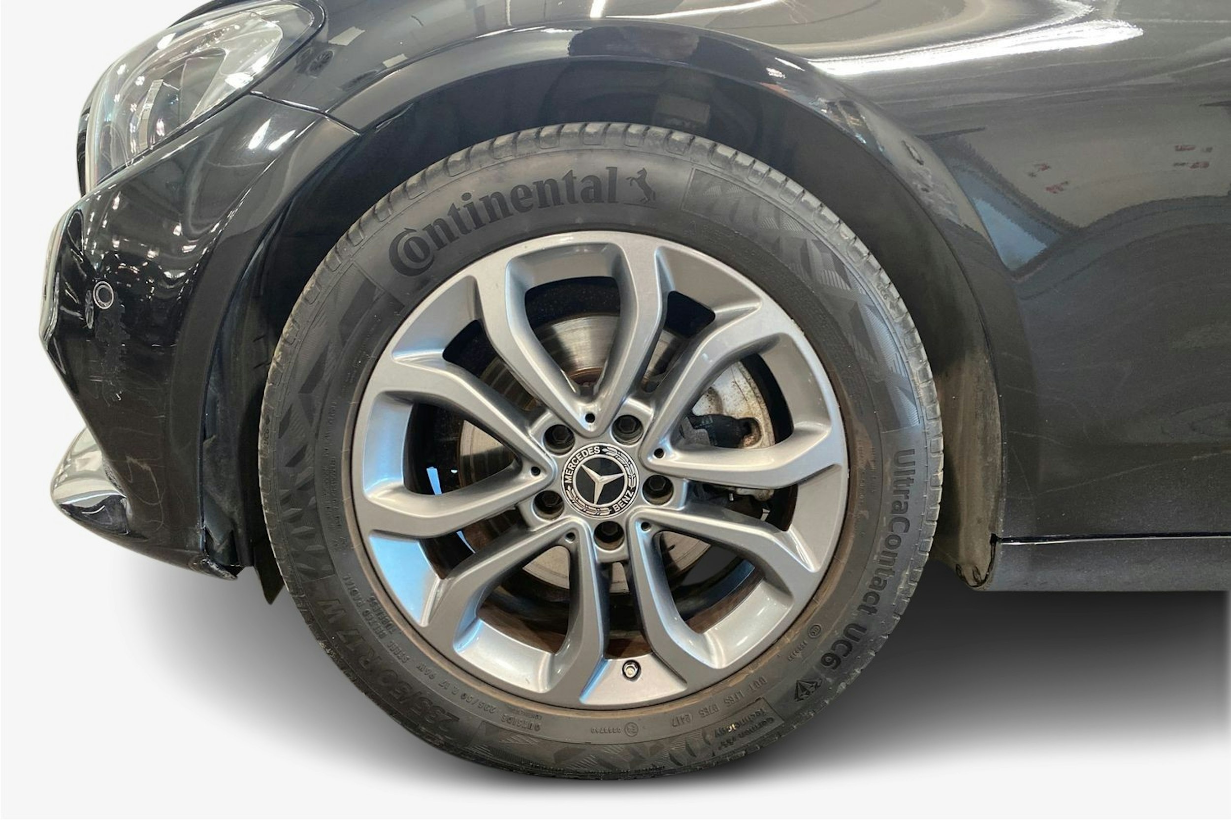 musta Mercedes-Benz C 2018 kuva 11.