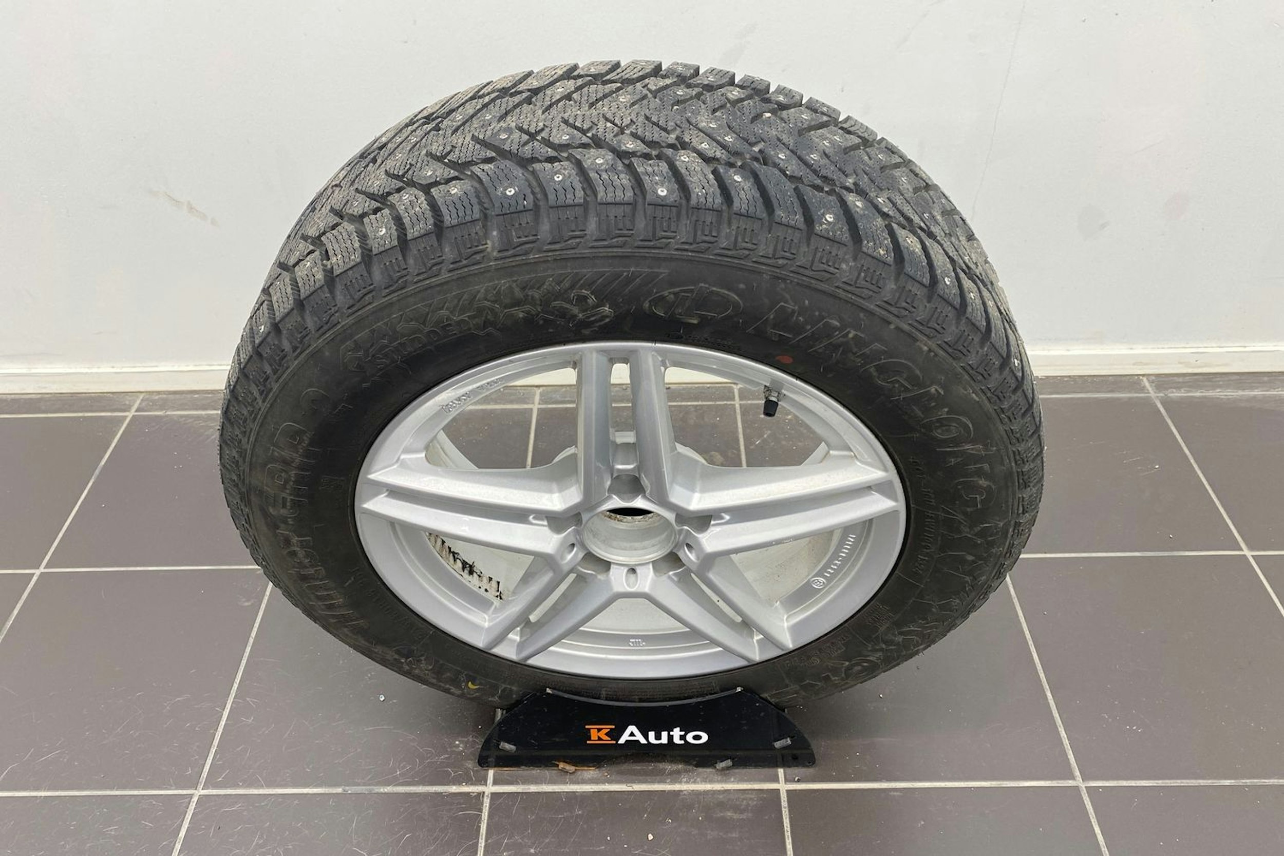 musta Mercedes-Benz C 2018 kuva 26.