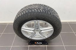 musta Mercedes-Benz C 2018 kuva 26.