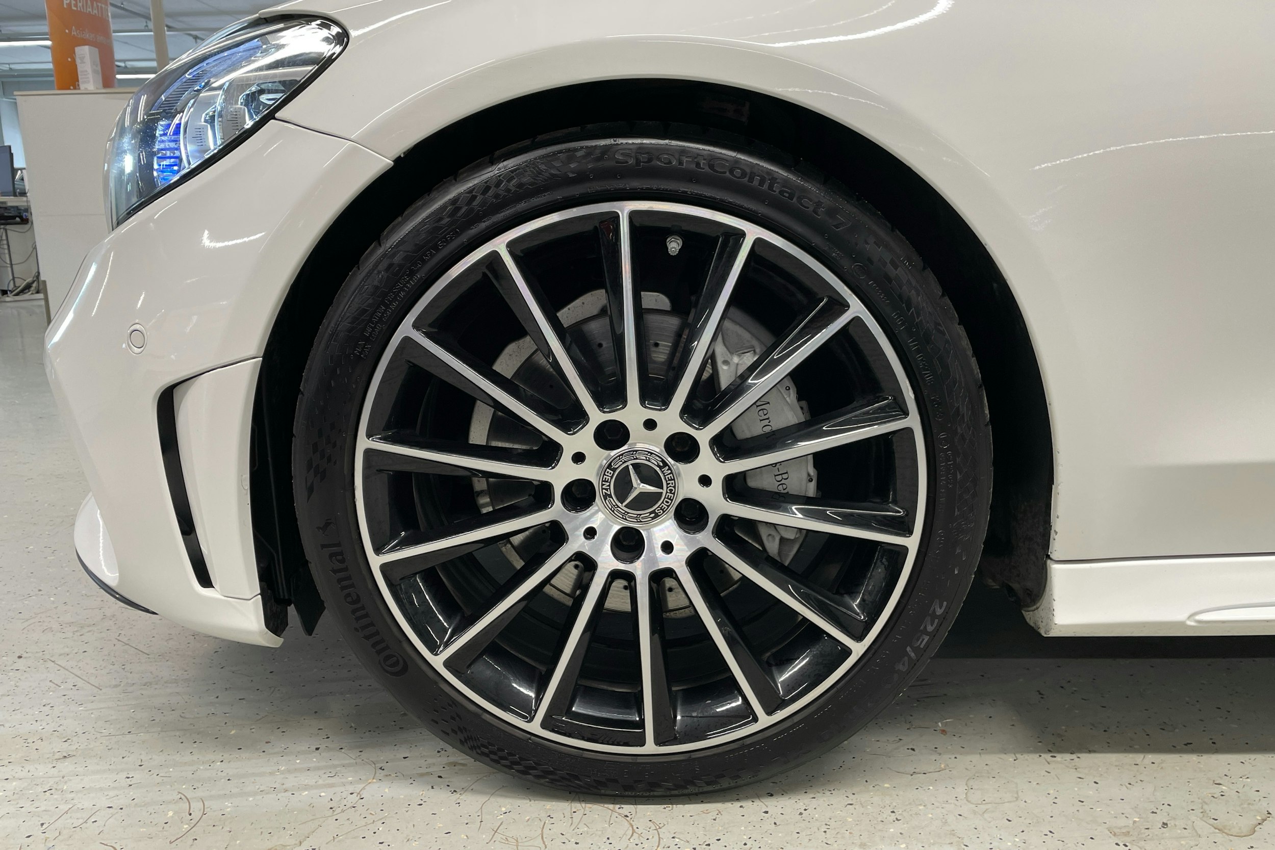 valkoinen Mercedes-Benz C 2018 kuva 9.