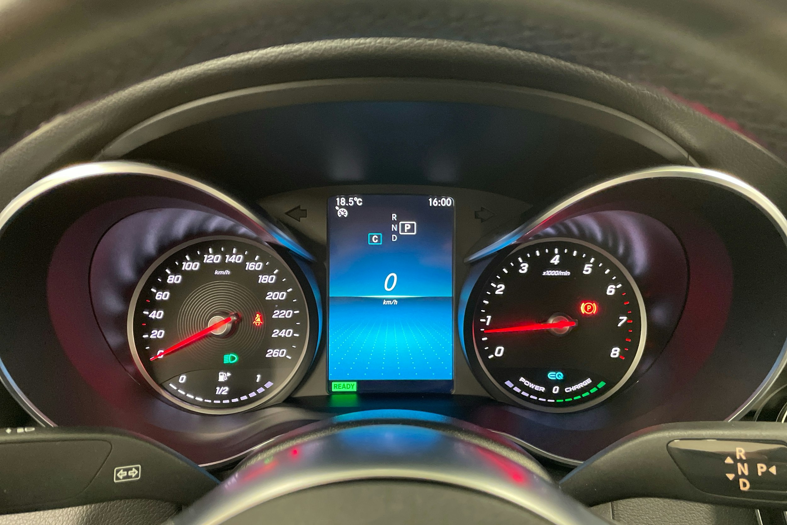 valkoinen Mercedes-Benz C 2018 kuva 13.