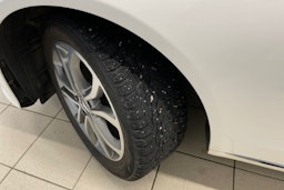 valkoinen Mercedes-Benz C 2018 kuva 13.