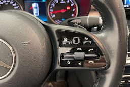 valkoinen Mercedes-Benz C 2018 kuva 15.