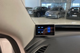 valkoinen Mercedes-Benz C 2018 kuva 20.