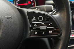 musta Mercedes-Benz C 2019 kuva 14.