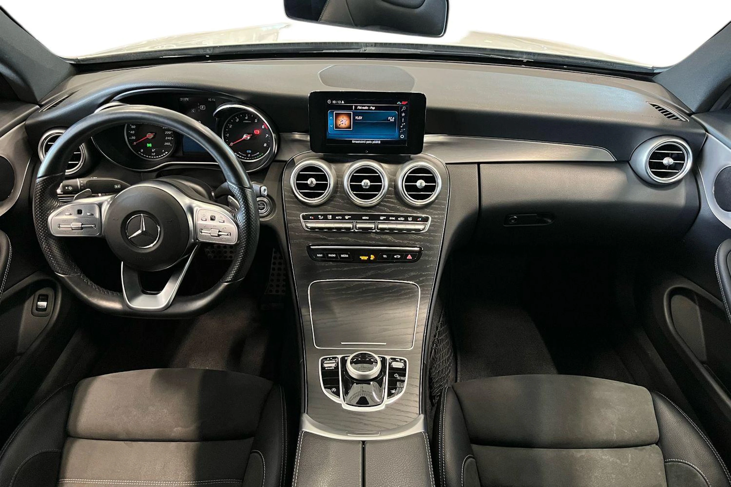 valkoinen Mercedes-Benz C 2019 kuva 7.