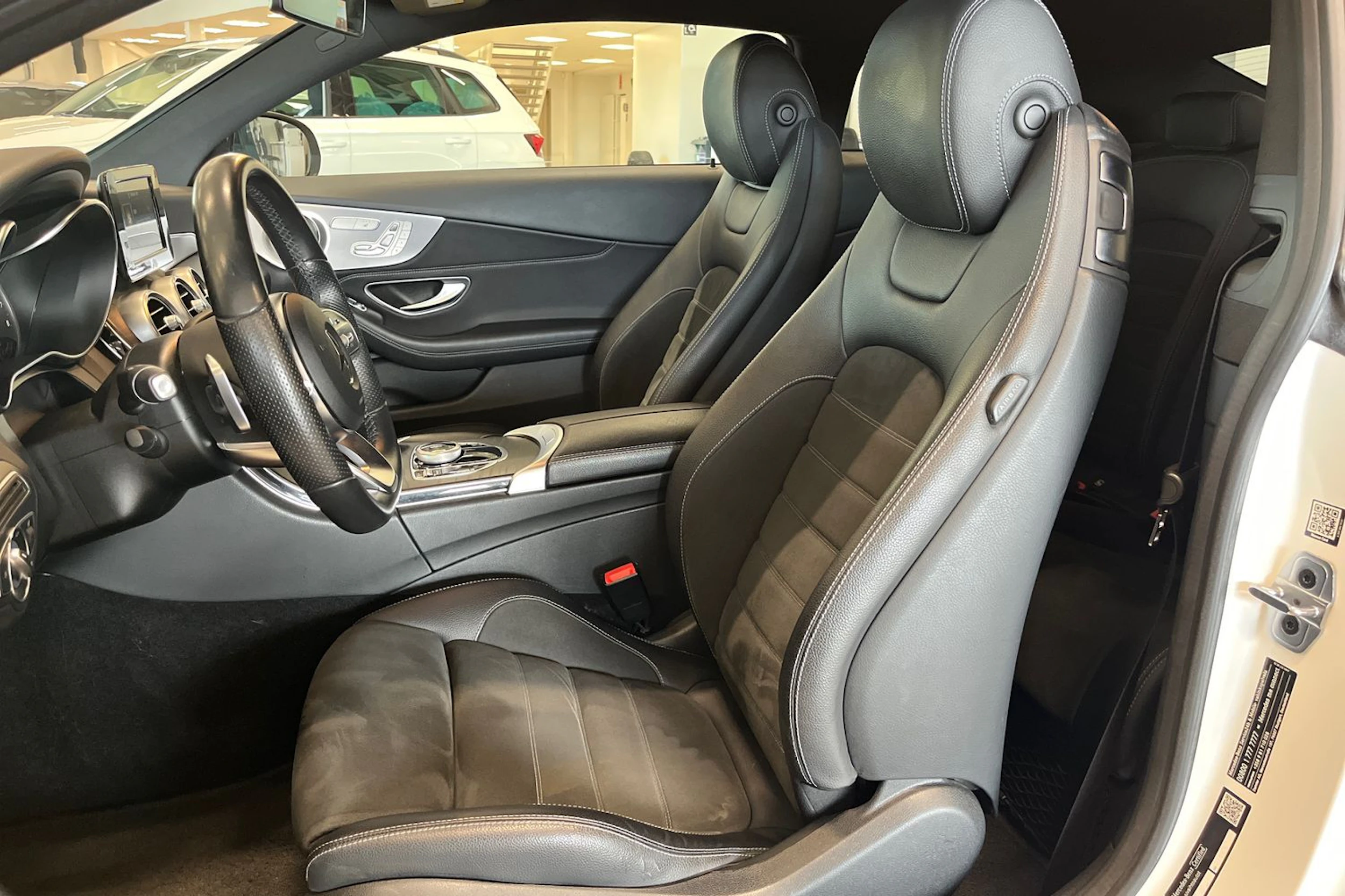 valkoinen Mercedes-Benz C 2019 kuva 11.