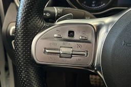 valkoinen Mercedes-Benz C 2019 kuva 15.