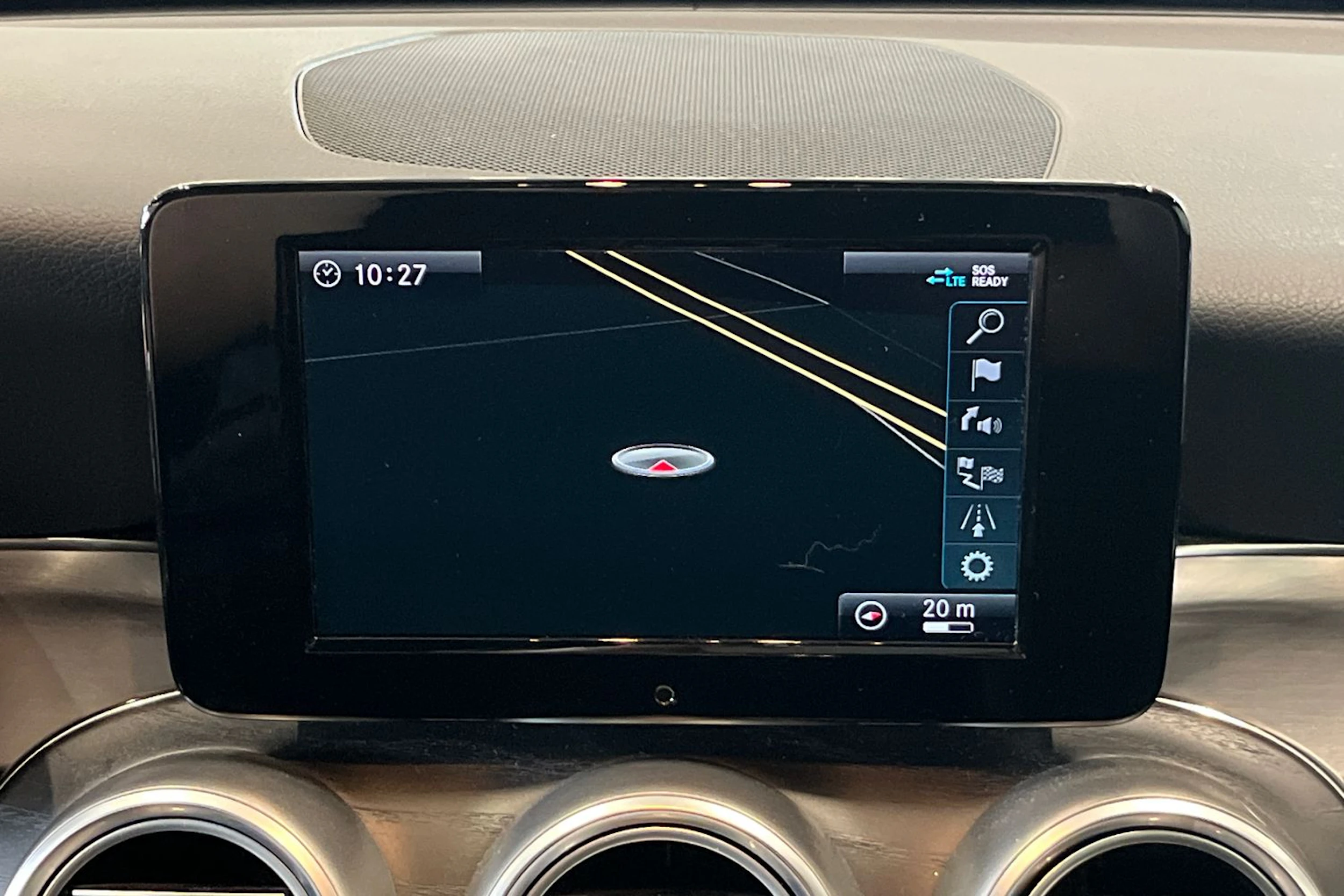 valkoinen Mercedes-Benz C 2019 kuva 21.