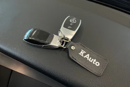 valkoinen Mercedes-Benz C 2019 kuva 30.