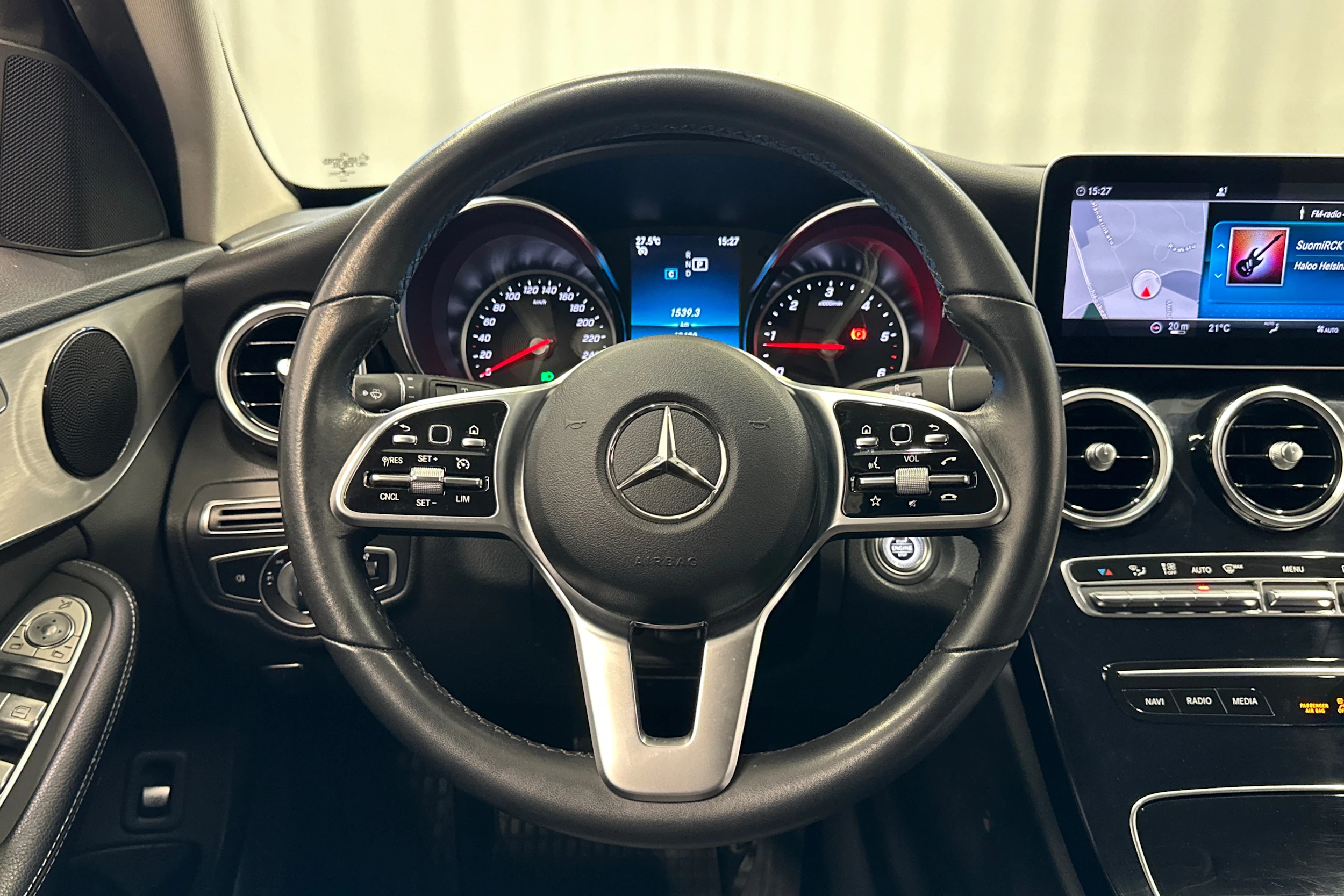 harmaa Mercedes-Benz C 2019 kuva 16.