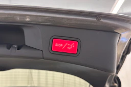 harmaa Mercedes-Benz C 2019 kuva 27.
