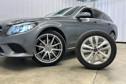 harmaa Mercedes-Benz C 2019 kuva 29.