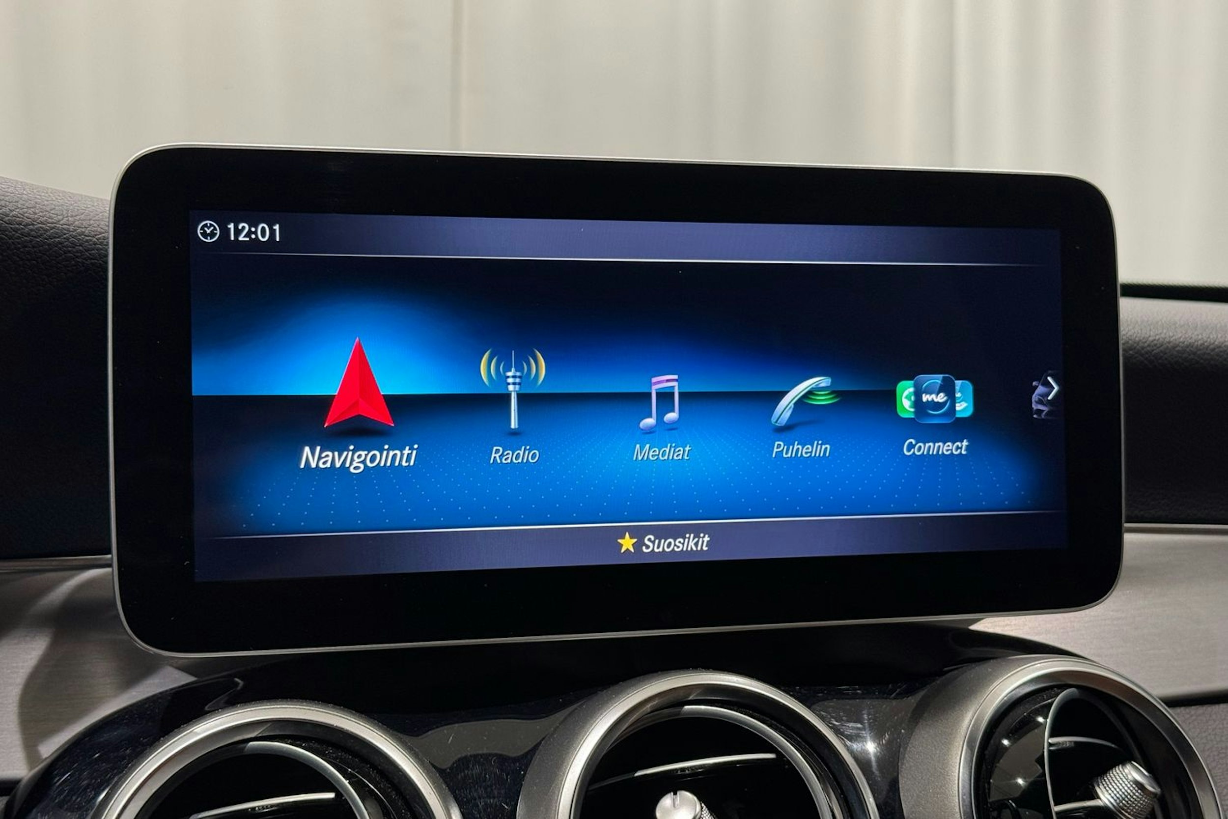 valkoinen Mercedes-Benz C 2019 kuva 20.