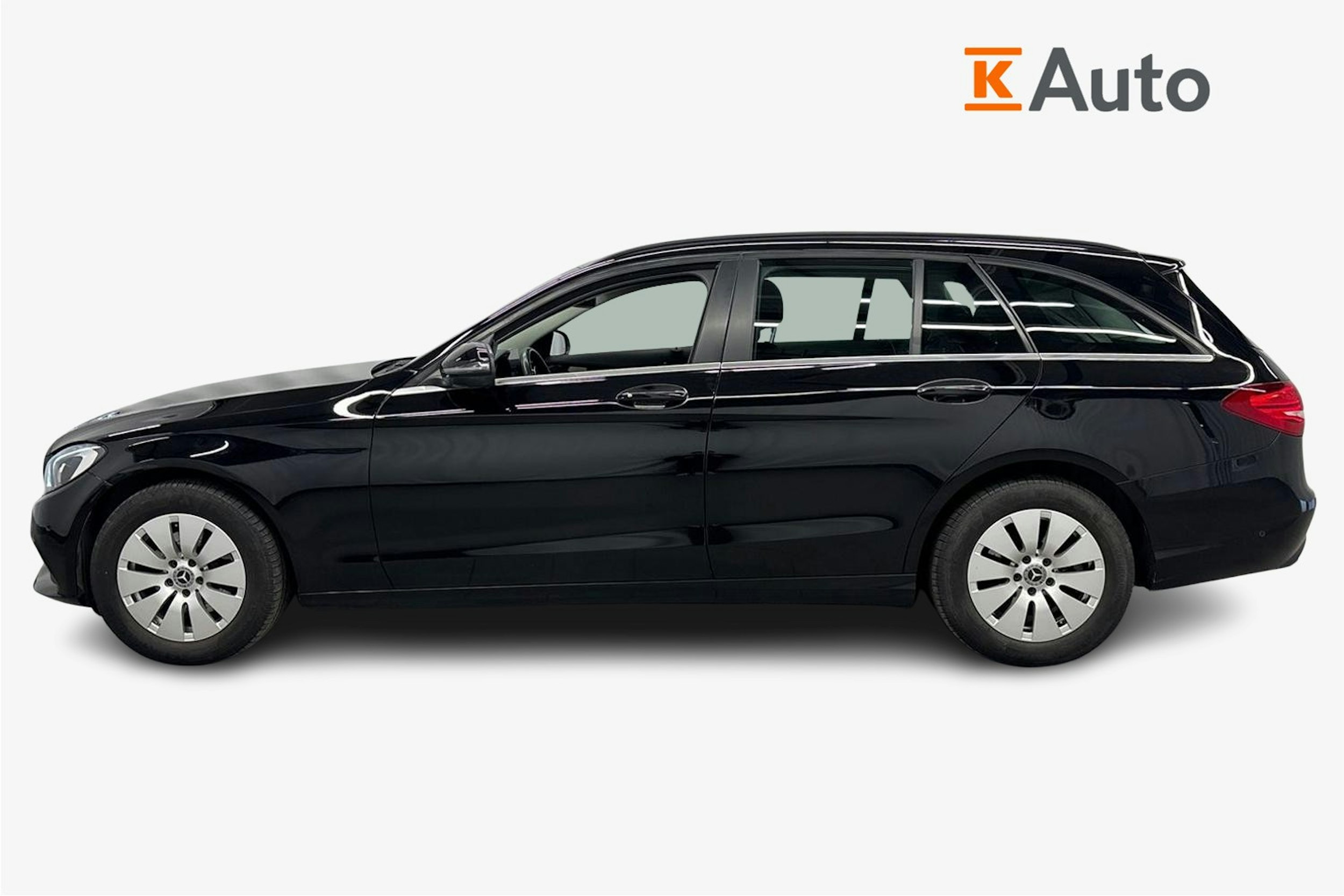 musta Mercedes-Benz C 2019 kuva 6.