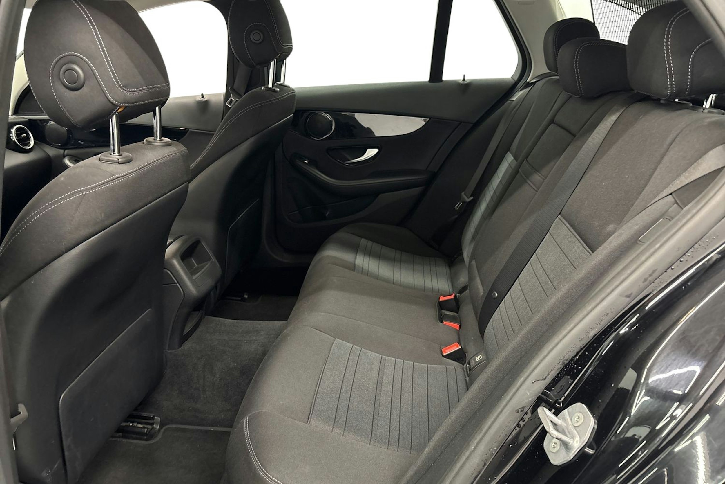 musta Mercedes-Benz C 2019 kuva 10.