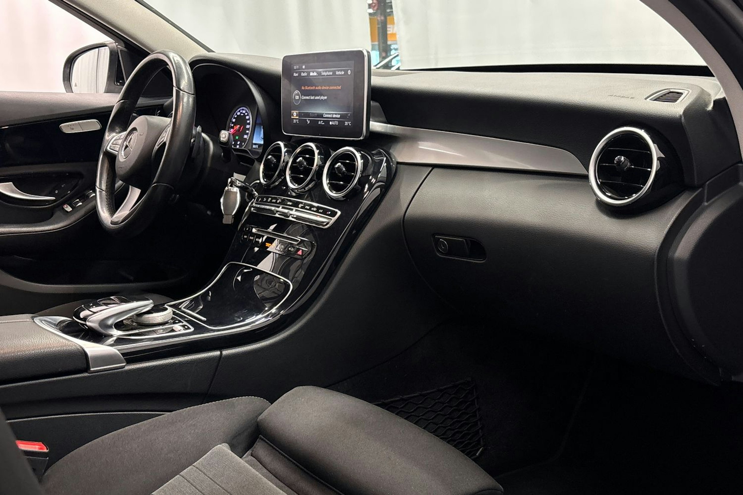 musta Mercedes-Benz C 2019 kuva 14.