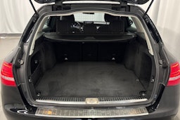 musta Mercedes-Benz C 2019 kuva 16.