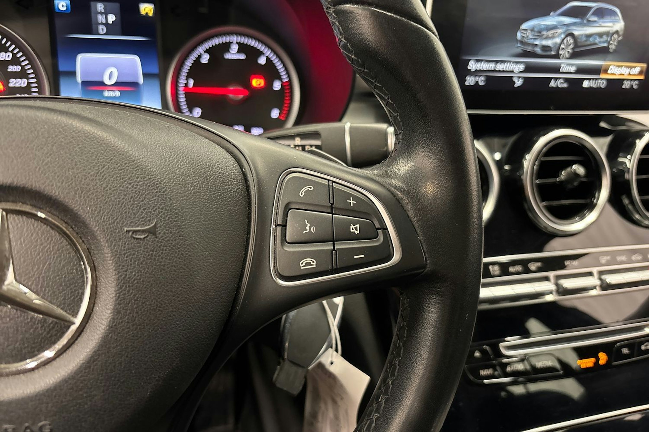 musta Mercedes-Benz C 2019 kuva 20.