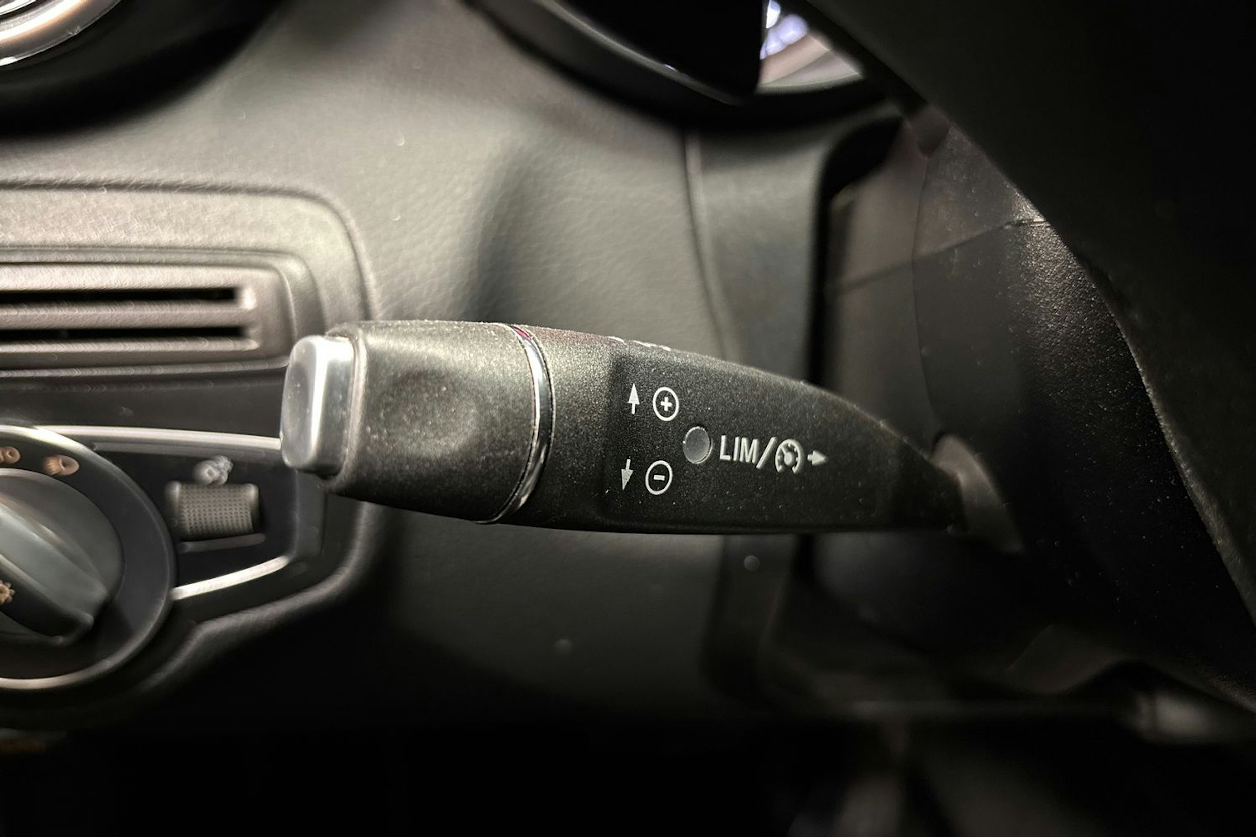 musta Mercedes-Benz C 2019 kuva 21.