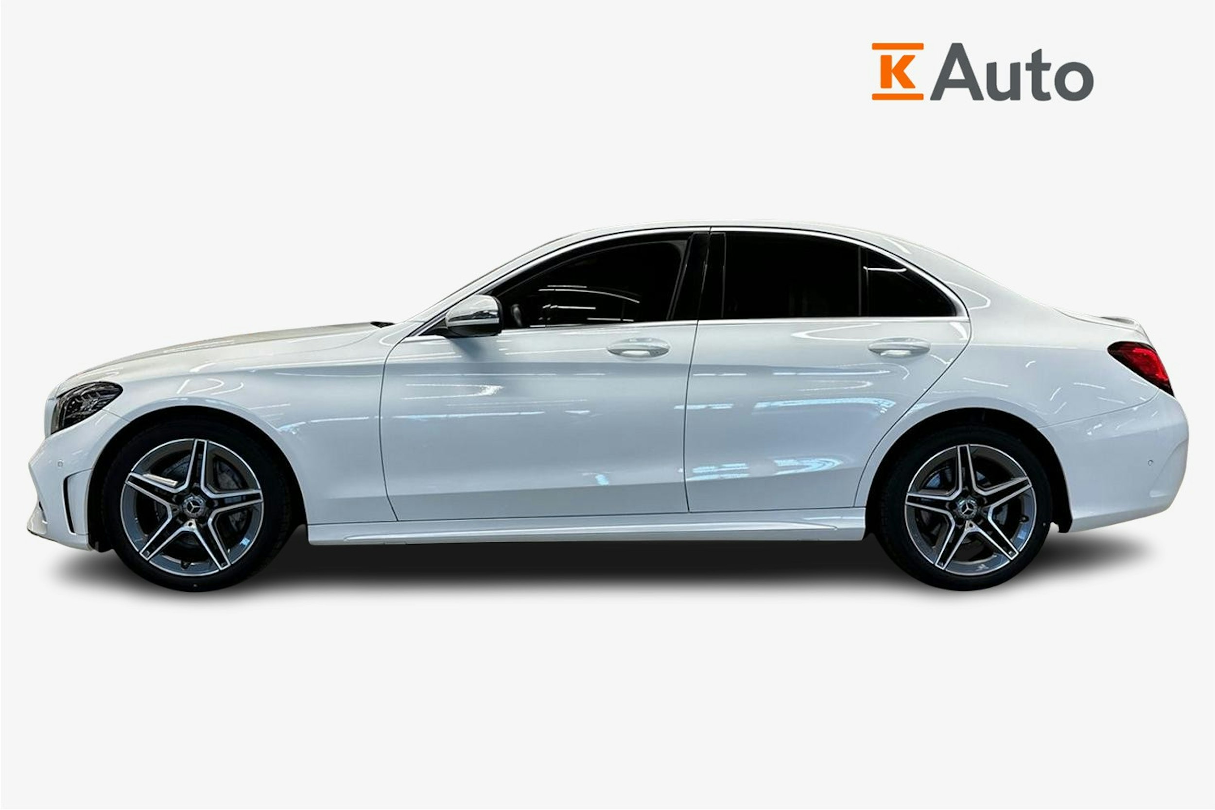valkoinen Mercedes-Benz C 2019 kuva 6.