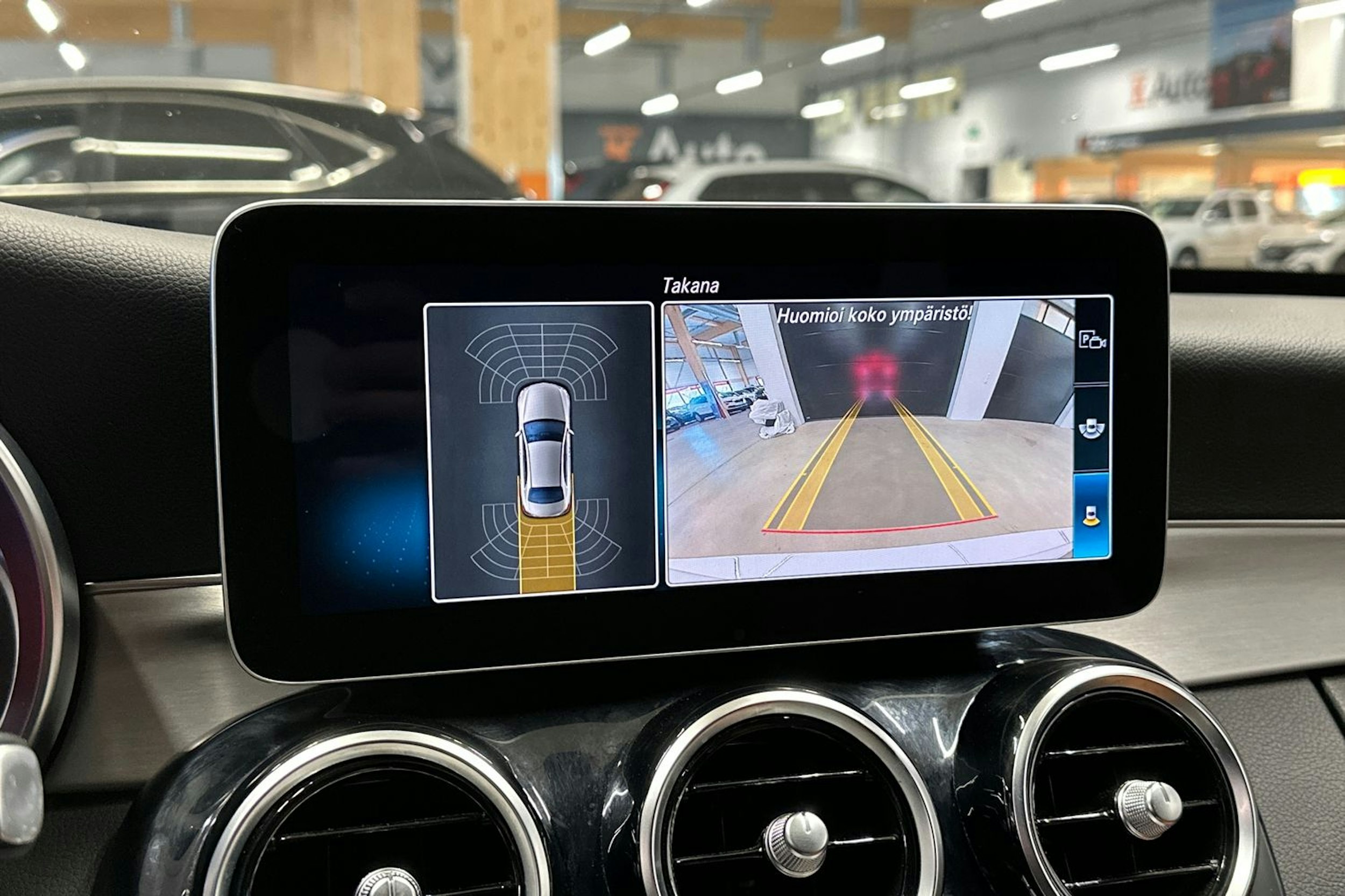 valkoinen Mercedes-Benz C 2019 kuva 19.
