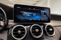 Valkoinen Mercedes-Benz C 2019 kuva 16.