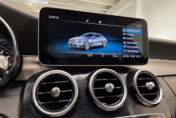Valkoinen Mercedes-Benz C 2019 kuva 17.