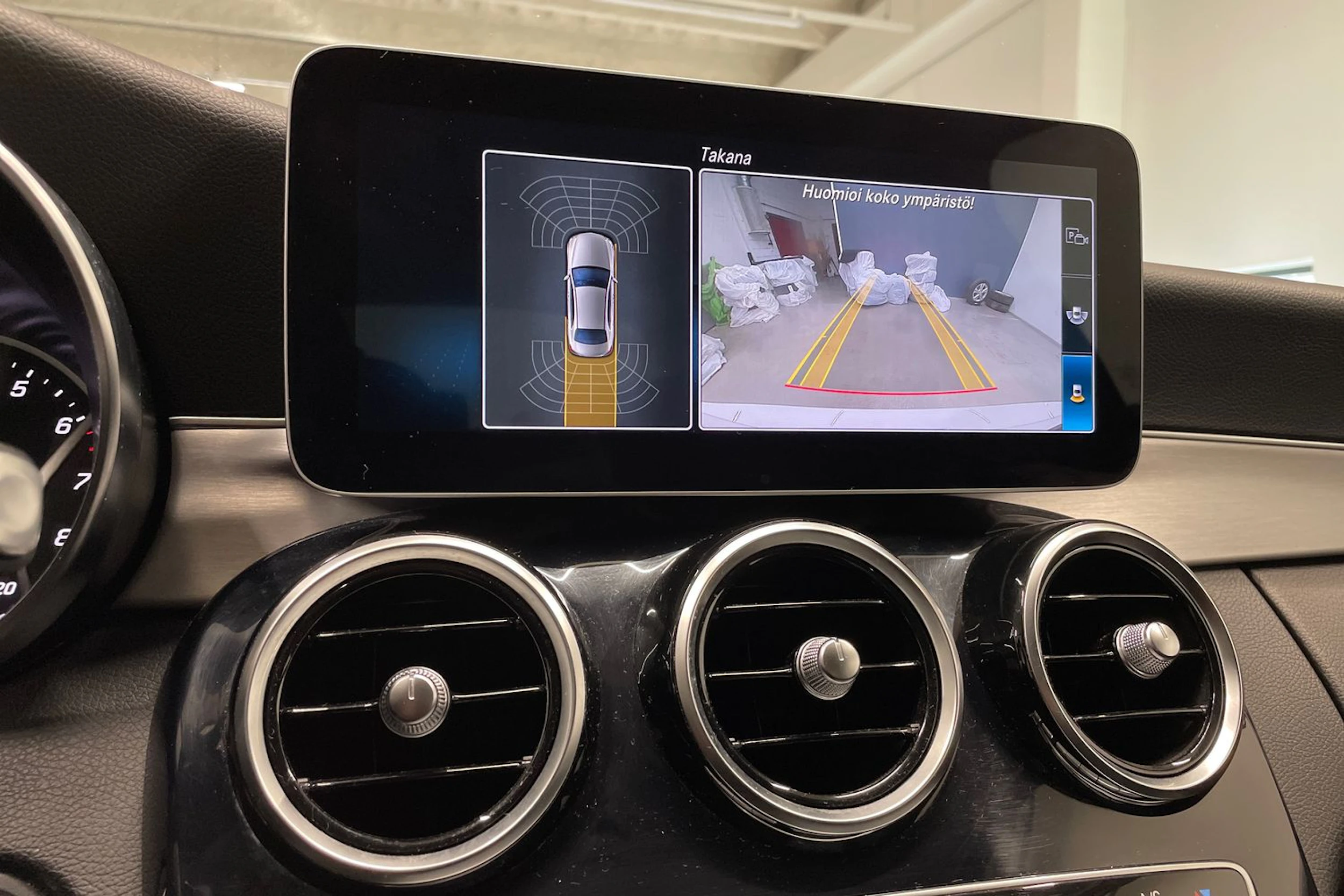 Valkoinen Mercedes-Benz C 2019 kuva 19.