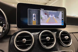 Valkoinen Mercedes-Benz C 2019 kuva 19.