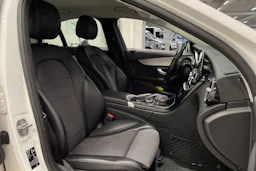Valkoinen Mercedes-Benz C 2019 kuva 28.