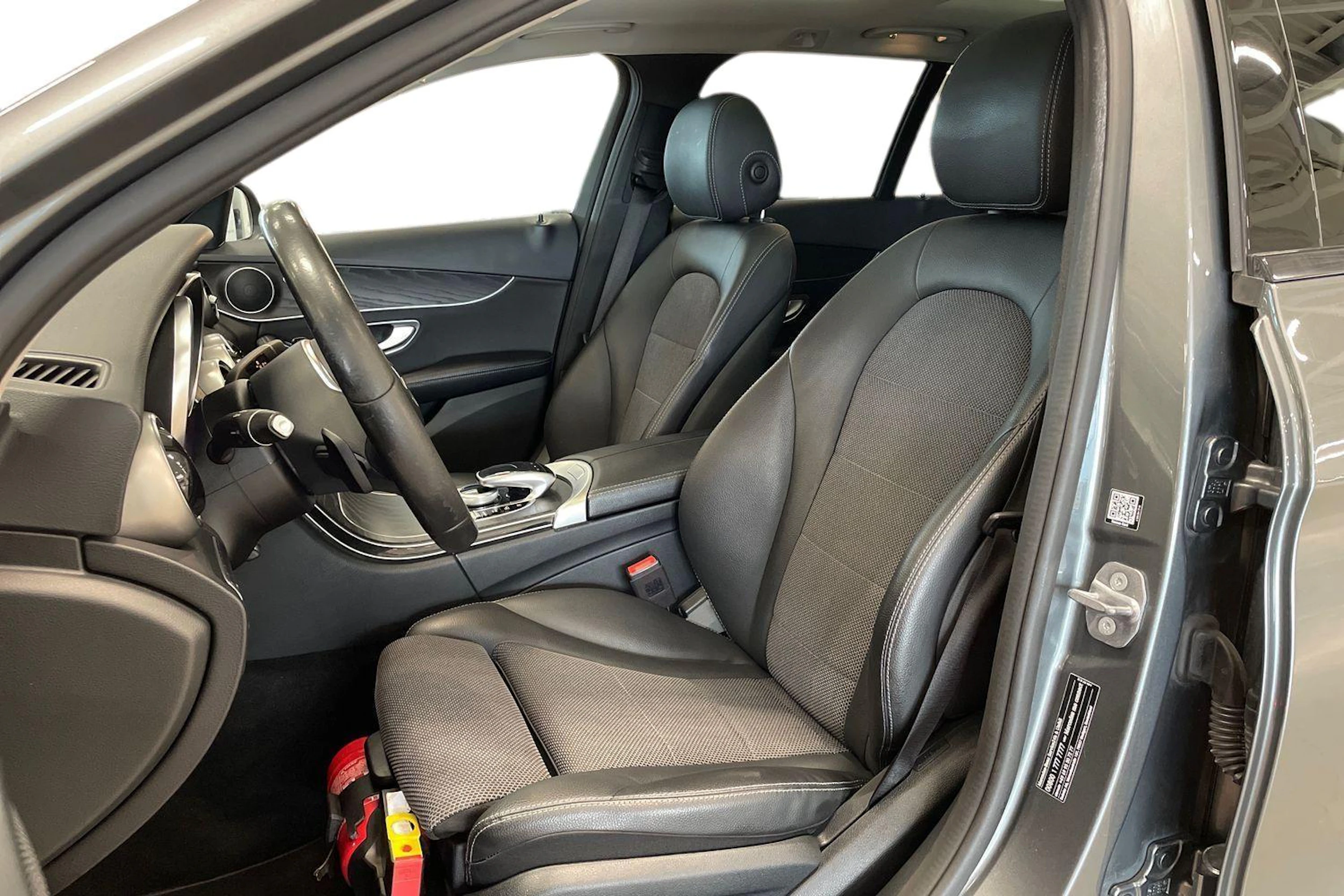 harmaa Mercedes-Benz C 2019 kuva 8.