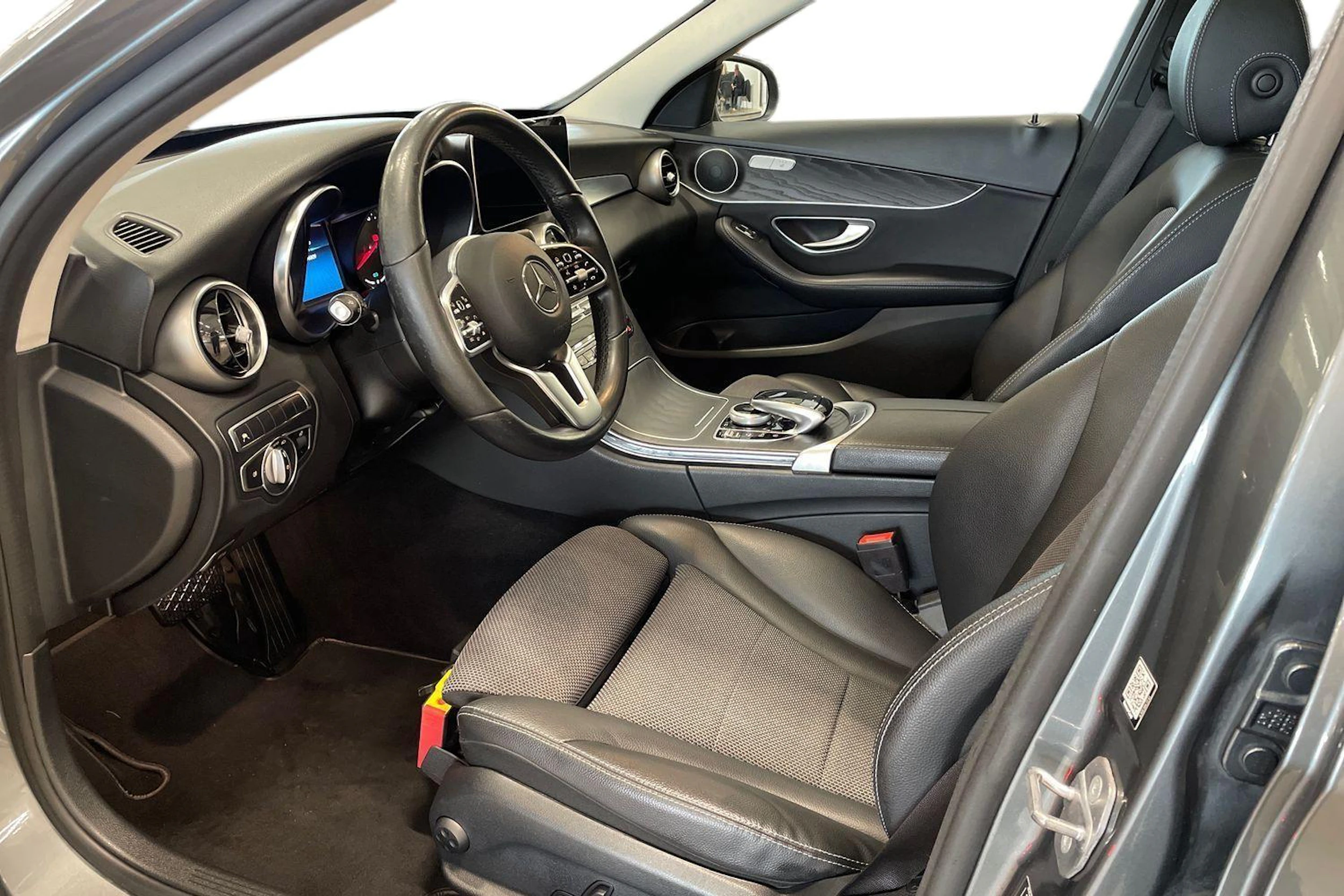 harmaa Mercedes-Benz C 2019 kuva 9.