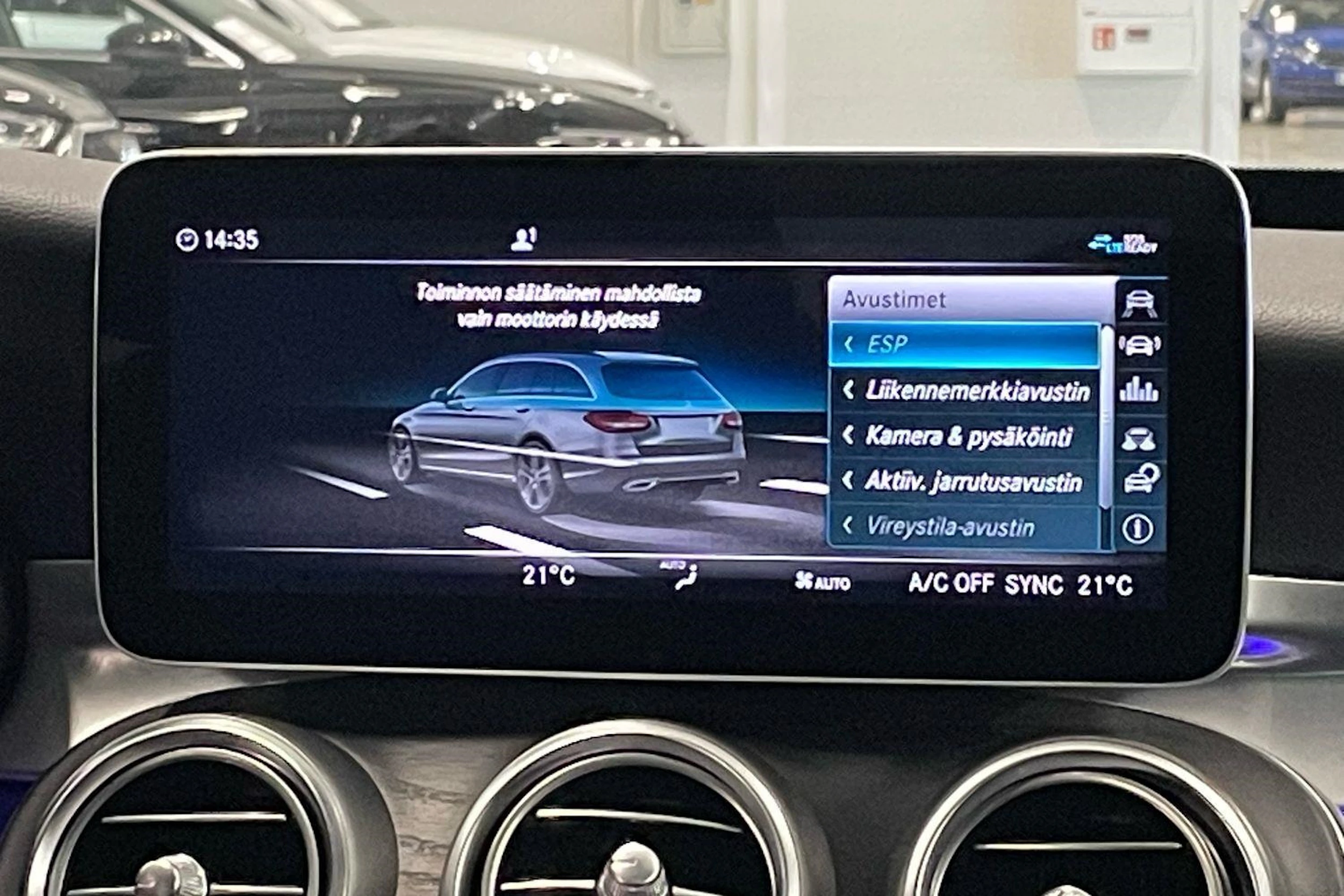 harmaa Mercedes-Benz C 2019 kuva 28.