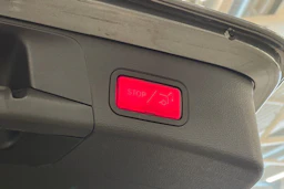 harmaa Mercedes-Benz C 2019 kuva 34.